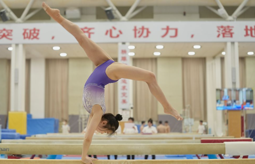 九游娱乐手机版本下载与体验